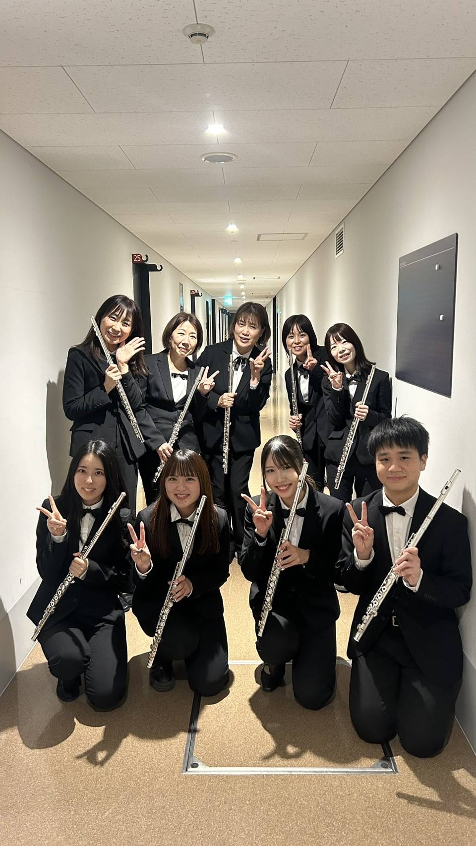 フルートパートのメンバー写真