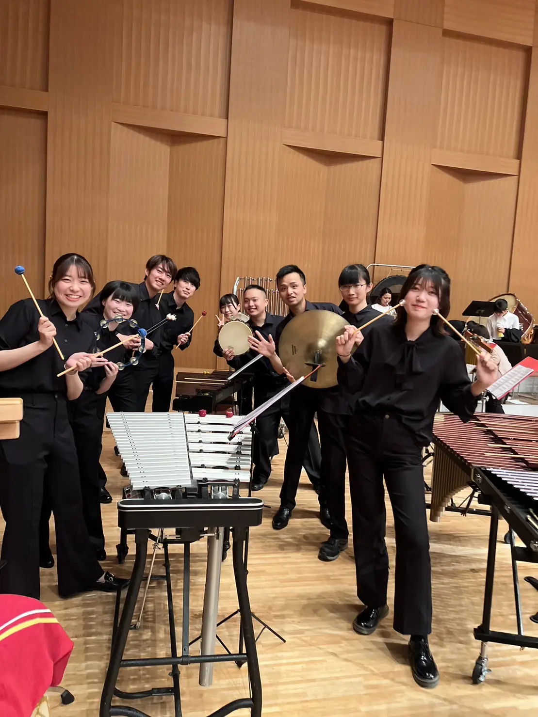 打楽器パートのメンバー写真