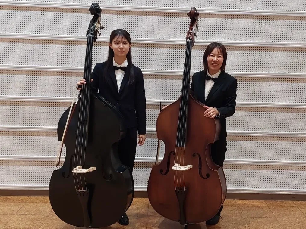 弦ベースパートのメンバー写真